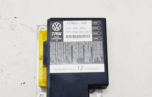 Volkswagen PASSAT B6 Airbag control unit/module 3C0909605J