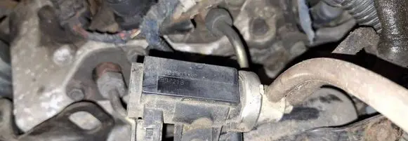 Opel Astra H Turbo solenoid valve 72190339 897219