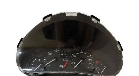 Citroen Berlingo Speedometer (instrument cluster) 9656696080 000500110 WN18CW25