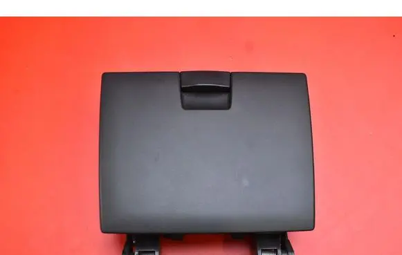 Hyundai Santa Fe Glove box 84745-2B000