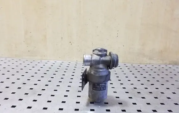 BMW 5 E39 Idle control valve (regulator) 0280140545 1744713