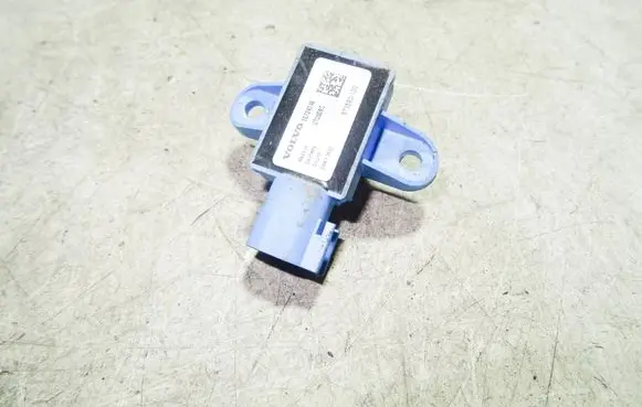Volvo C30 Airbag deployment crash/impact sensor 30724046