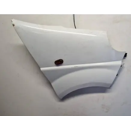 Opel Vivaro Fender