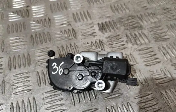 Mercedes-Benz GLS X166 Vent window/glass motor A1666700004
