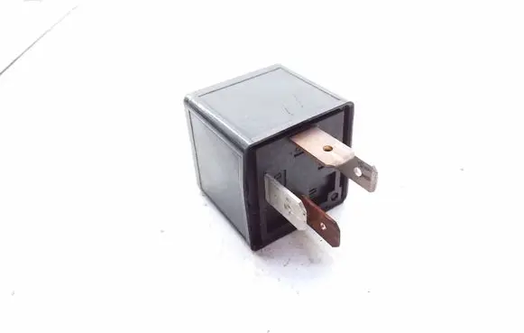 Iveco Daily 35 - 40.10 Other relay V23134B1C212