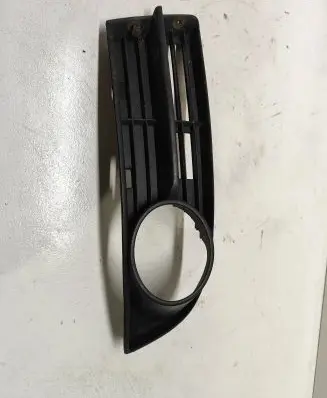 Volkswagen Touran I Front bumper lower grill 1T0853666A DNW13404