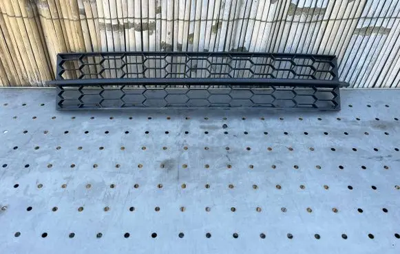 Skoda Octavia Mk3 (5E) Front bumper lower grill 5E0853677 3200201114