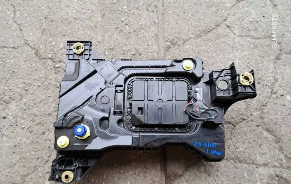 Citroen C4 Grand Picasso AdBlue liquid reservoir 9818559280