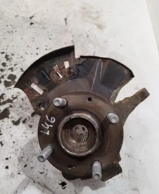 Hyundai i20 (PB PBT) Front wheel hub spindle knuckle