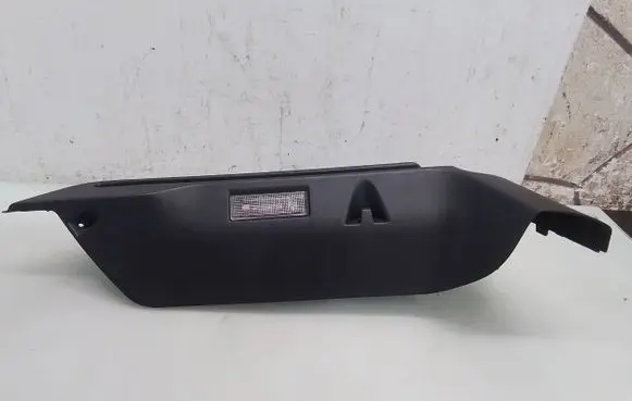 Seat Altea XL Parcel shelf load cover mount bracket 5P8867761F