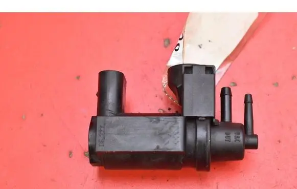 Audi Q7 4L Vacuum valve 059906628B