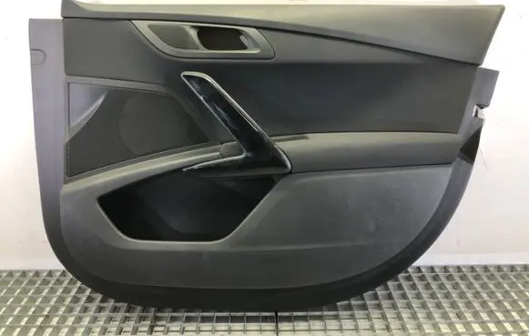 Peugeot 508 Front door card panel trim