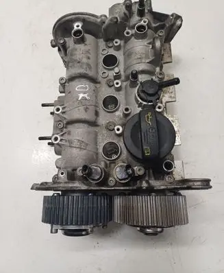 Volkswagen Polo VI Engine head 04C103404J 04C103479K