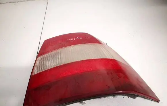 Opel Vectra B Rear/tail lights 37360748