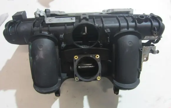 BMW X3 F25 Intake manifold 11617584525