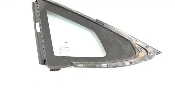 Tesla Model S Rear side window 43R008010