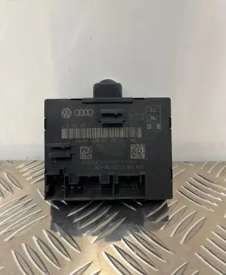 Audi A6 C7 Door control unit/module 4G8959795E 4G8959795A