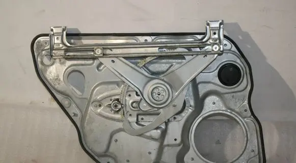 Volvo S80 Sliding door window regulator with motor 983042102