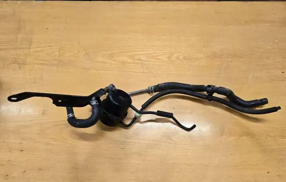 Mazda CX-7 Vacuum air tank 