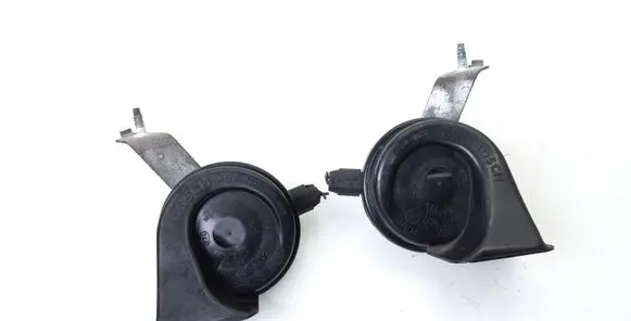 BMW X3 E83 Horn signal E9011157
