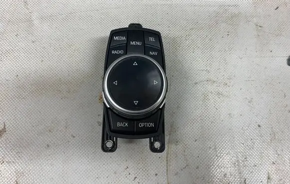 BMW 3 F30 F35 F31 Head unit multimedia control 9320288
