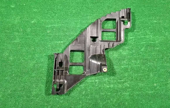 Volkswagen Golf VI Headlight/headlamp mounting bracket 5K0807227A