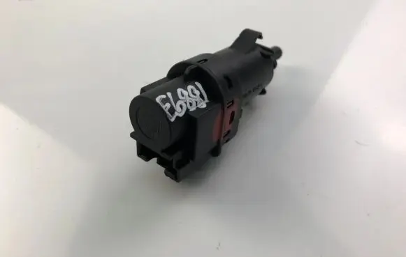 Ford Focus Brake pedal sensor switch 3M5T13480AC