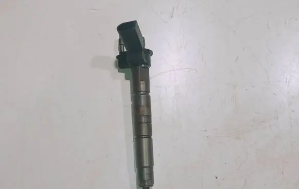 BMW 5 E60 E61 Fuel injector 0445116001 00147090916 779787706