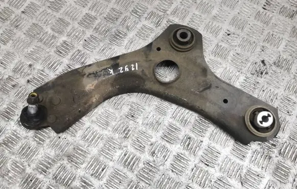 Renault Captur II Front lower control arm/wishbone 545055050R
