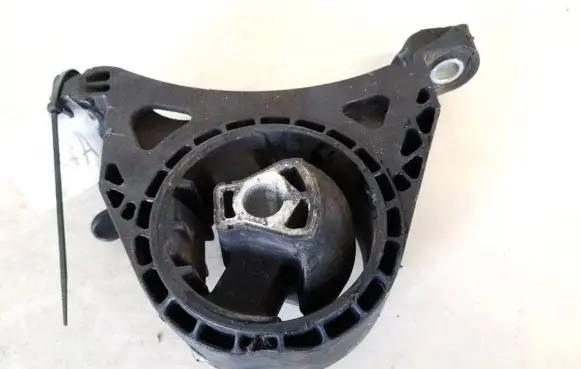 Opel Insignia A Engine mount bracket 13227769 230006-1