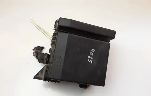 Mitsubishi Grandis Fuse module 407070144