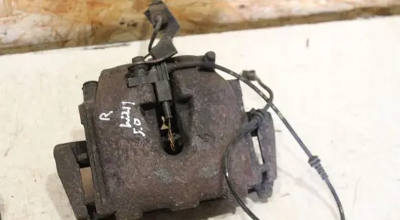 Mercedes-Benz E W211 Front wheel hub