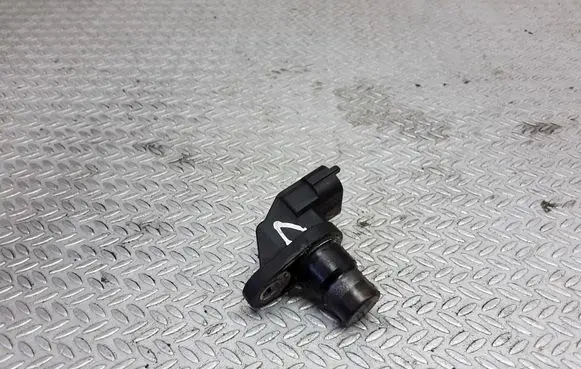 Honda Accord Camshaft position sensor 0281002406