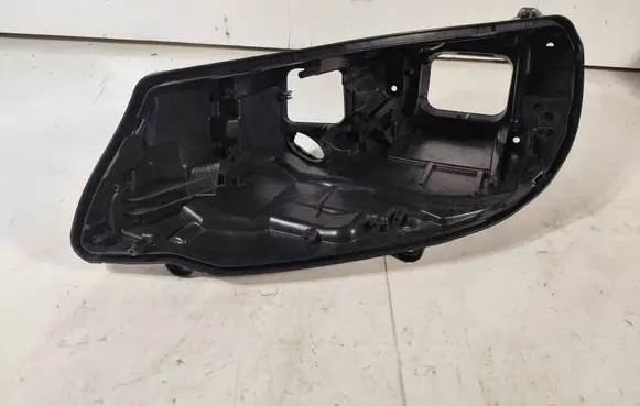 Volkswagen Touareg II Headlight/headlamp 108996