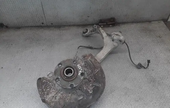 Audi A4 S4 B7 8E 8H Front wheel hub spindle knuckle