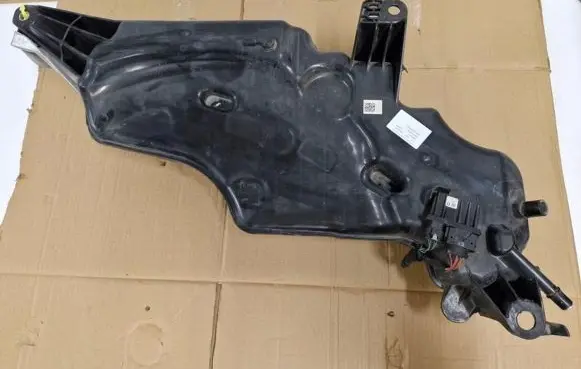 Audi A3 S3 8V AdBlue liquid reservoir 