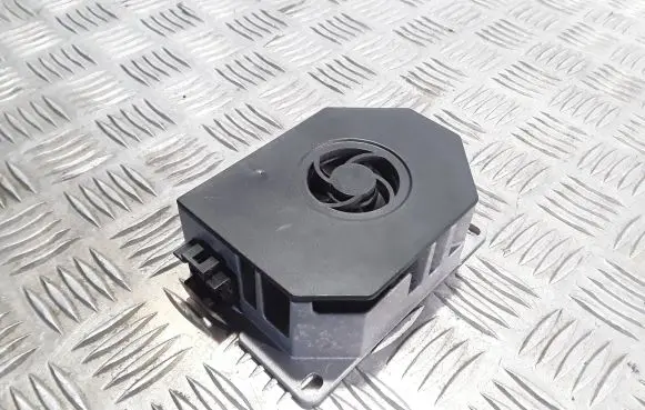 Mercedes-Benz ML W164 Sound amplifier A2118705189 MN9010 21295CA32222Q