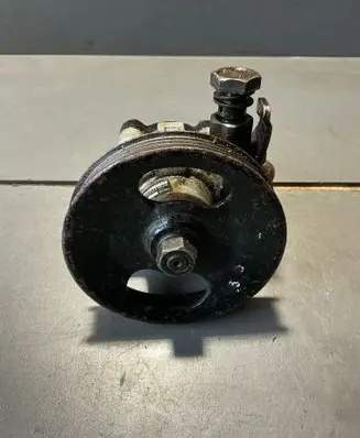 Hyundai Terracan Power steering pump 57110H1500