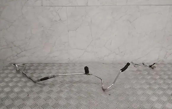 Air conditioning (A/C) pipe/hose