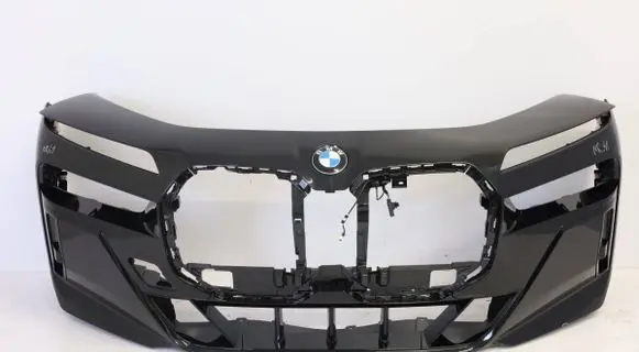 BMW 7 G70 Front bumper 68785844