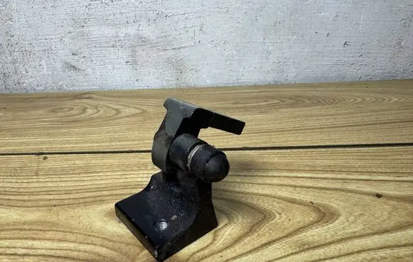 Audi Q7 4L Front door upper hinge 