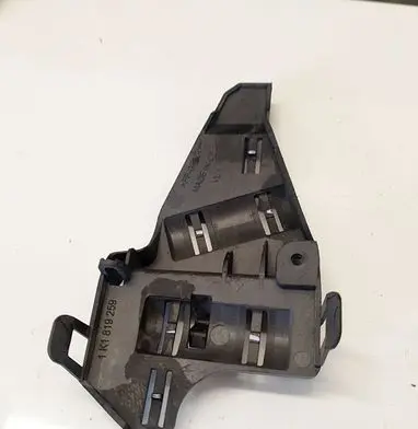 Volkswagen Touran I Other exterior part 1K1819259