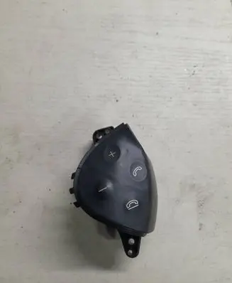 Mercedes-Benz E W211 Steering wheel buttons/switches A2118213358