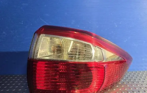 Ford C-MAX II Rear/tail lights AM51-13404-BE
