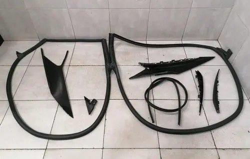 Lotus Emira Rubber seal front coupe door window 8896072483
