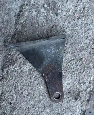 BMW 1 F20 F21 Engine mounting bracket 273132