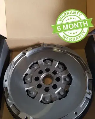Nissan NV400 Dual mass flywheel 415048510