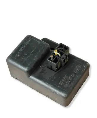 Subaru Forester SF Window wiper relay 3300120517