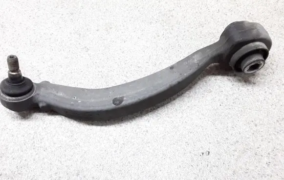 Mercedes-Benz C W204 Front lower control arm/wishbone A2043306811 20426R