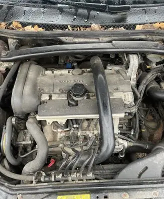 Volvo V70 Engine B5234T3